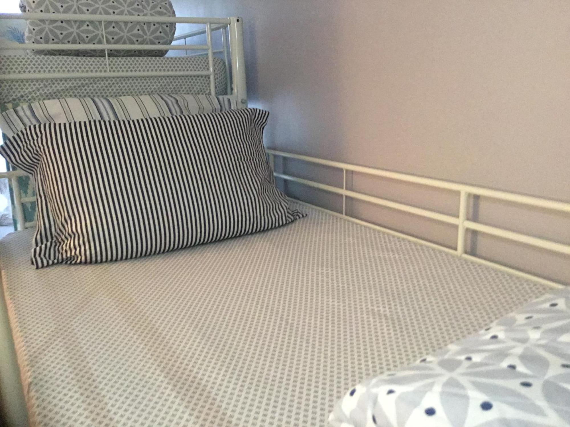 Just For Sleep-Daily Stay 20H To 10H Apres Votre Arrivee Dans Le Batiment D'Entree, Contact I'Hote Via Le Message Ici De Reservation Pour L'Enregistrement I'Entree Dans La Propriete Sans I'Approbation Est Interdite-Resevation D'Un Tiers Est Inaccepta Бобини Екстериор снимка