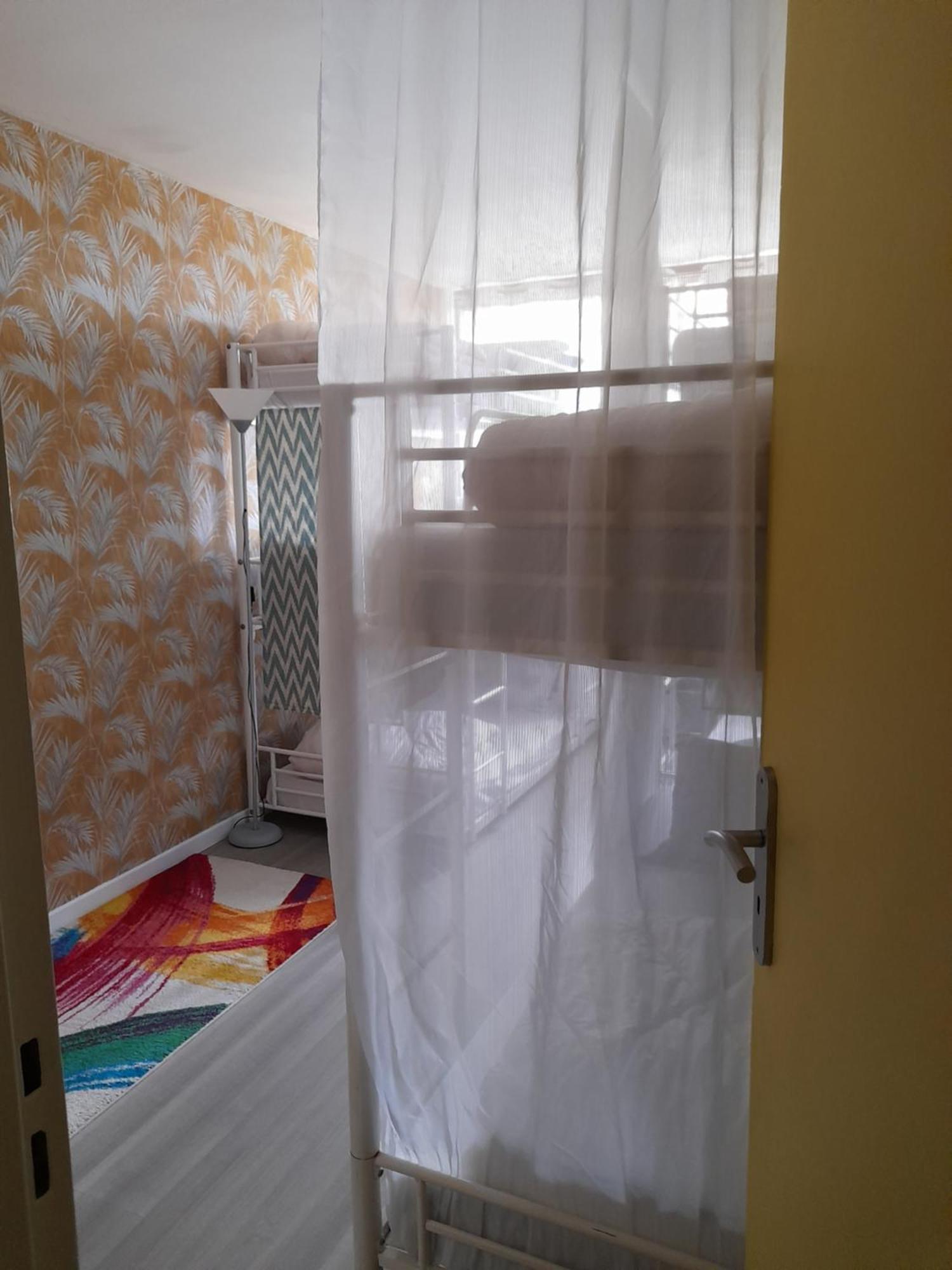 Just For Sleep-Daily Stay 20H To 10H Apres Votre Arrivee Dans Le Batiment D'Entree, Contact I'Hote Via Le Message Ici De Reservation Pour L'Enregistrement I'Entree Dans La Propriete Sans I'Approbation Est Interdite-Resevation D'Un Tiers Est Inaccepta Бобини Екстериор снимка